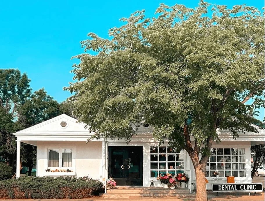 Redwater Dental Clinic building at 4940 48 Street, Redwater